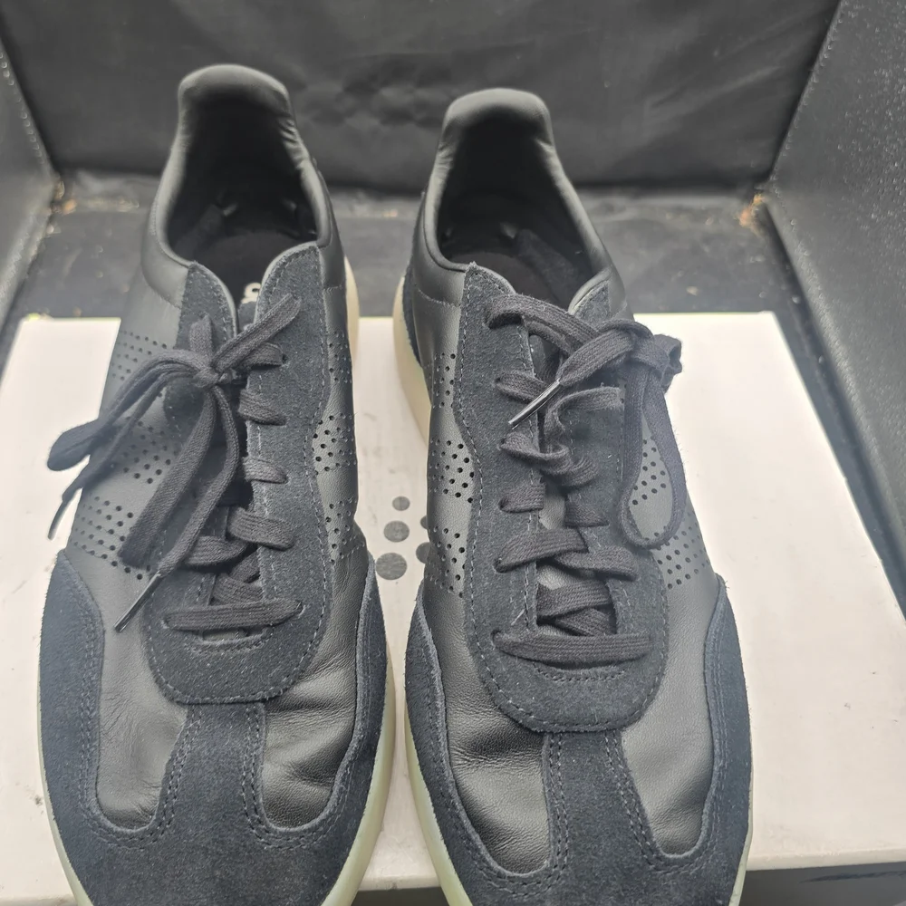adidas Black Men's Sneakers‎